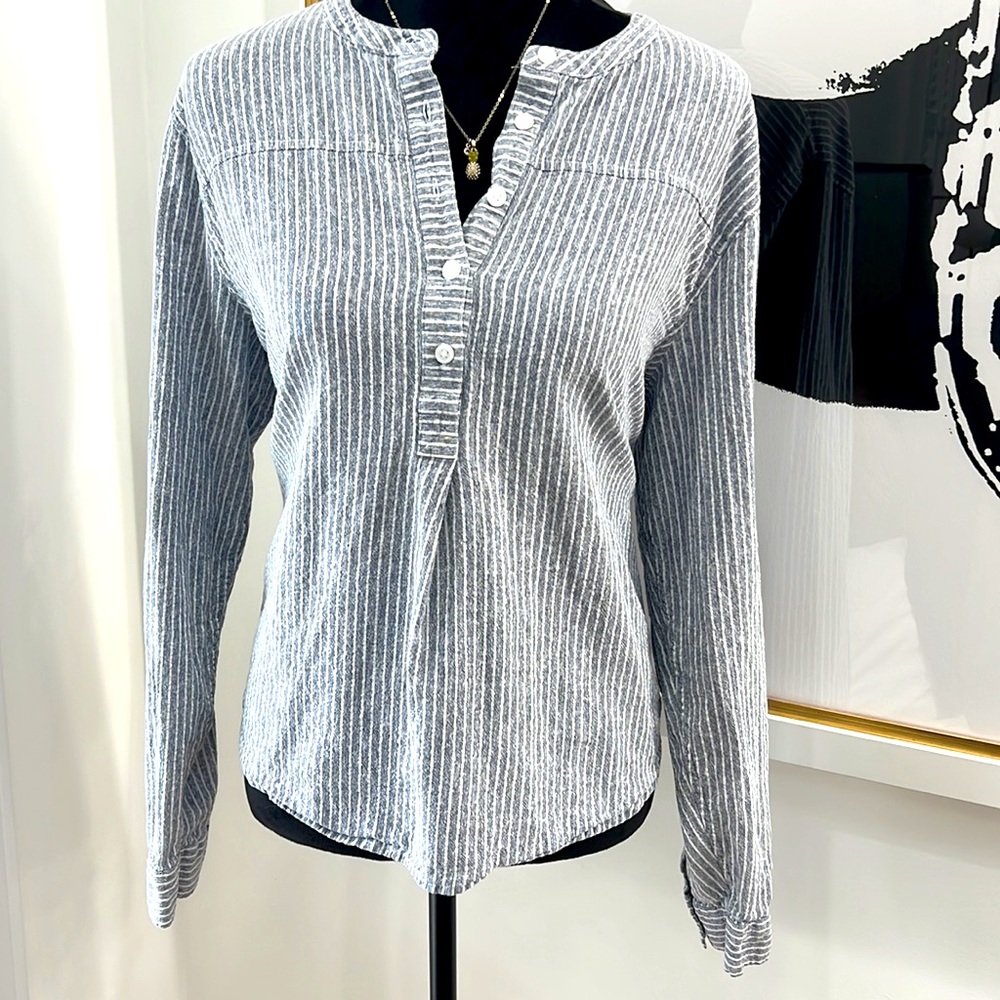 Universal Thread Striped Button-Up Top, Size XXL - Picture 2 of 10